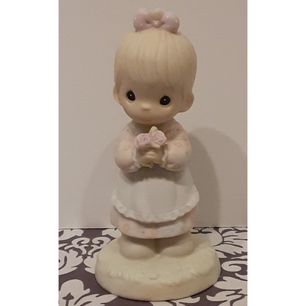 Precious Moments "Mommy I Love You" Figurine  B5